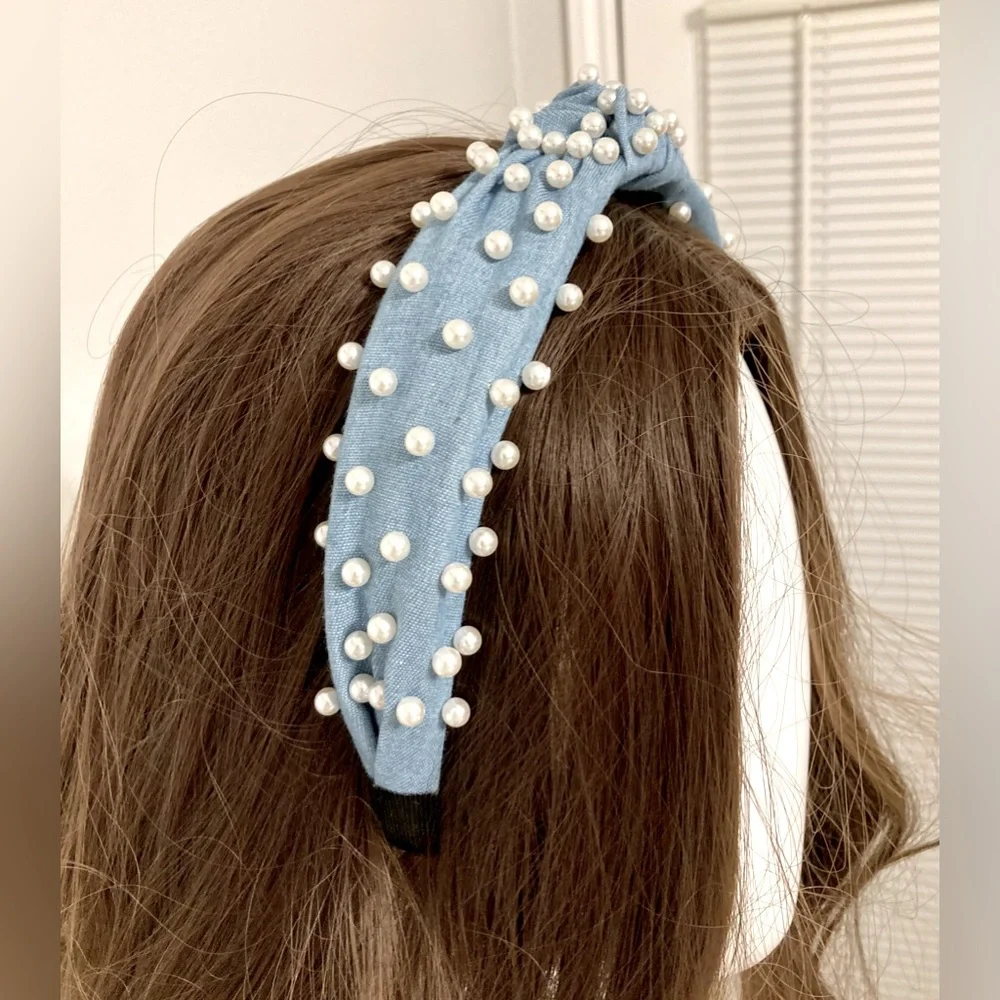 WHBM Denim headband with faux pearls. Luminous faux pearls take the knotted